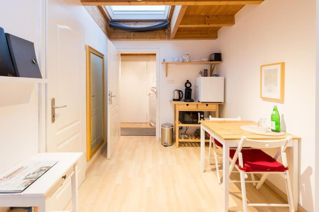 Apartment Wilhelmstr Fuer Bis Zu 3 Personen Brühl Eksteriør billede